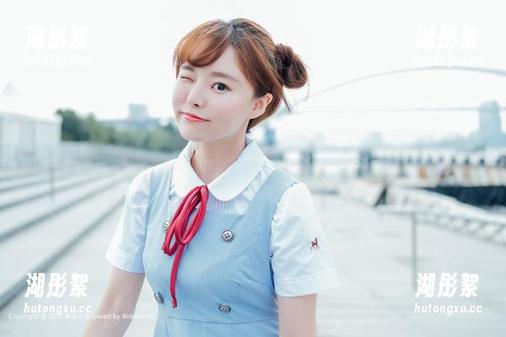 BoLoli菠萝社-夏美酱 BoLoli菠萝社 - 夏美酱的新作来了,裸足给你带来‘地板秀’的诱惑,快来看更新吧!
