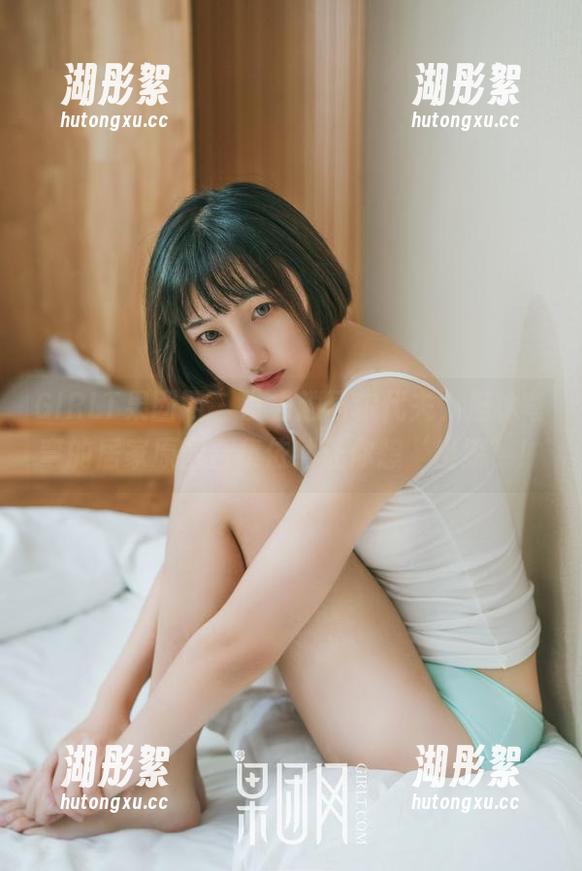 GIRLT果团网 - 没去趟马尔代夫，但林弯弯的居家原图合集依然让你想‘出游’！