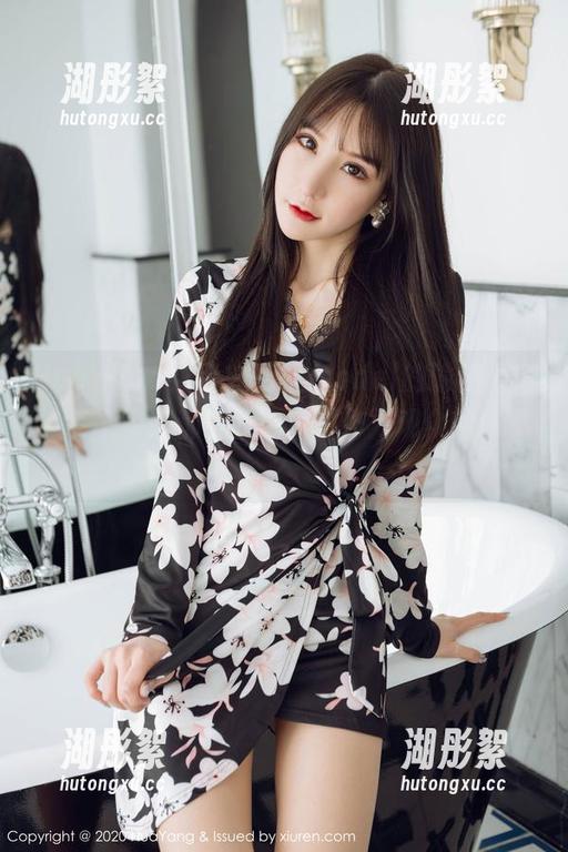 HuaYang花漾 - 葛征Model的瑜伽合集：每个姿态都让我琢磨，作为观众的我呢？