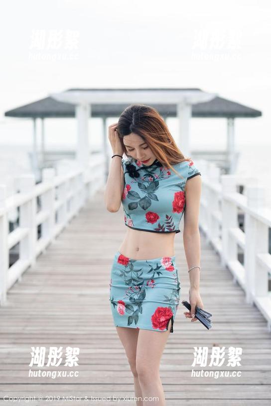 MiStar魅妍社 - 赵欢颜Jessica最新写真：空姐身份下的小心机