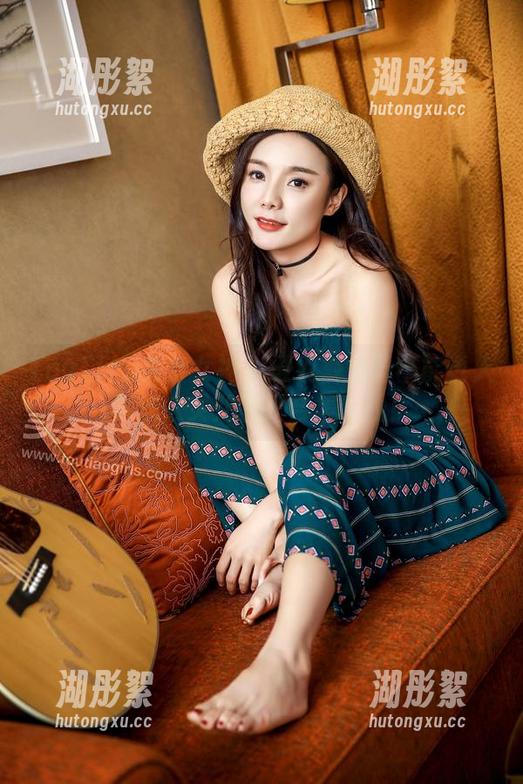 TouTiao头条女神 - 谁说裤里丝不能诱人？娜依灵儿图片合集上线！