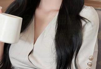 Xiuren秀人网 - 精选出炉,吃白菜的vi菜菜的女孩们在镜头前能否战胜蔬菜的魔力?