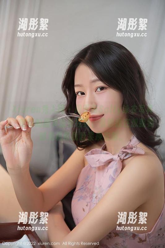 Xiuren秀人网-周于希Sally Xiuren秀人网 - 周于希Sally泳衣写真,定制的细节处处经典,虽然我在想我要时光机帮我赶紧换衣服。