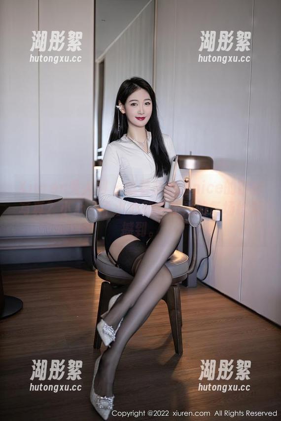 Xiuren秀人网 - 想看奈汐酱nice的御姐写真？小心一不小心就会被她的气场给震撼到。