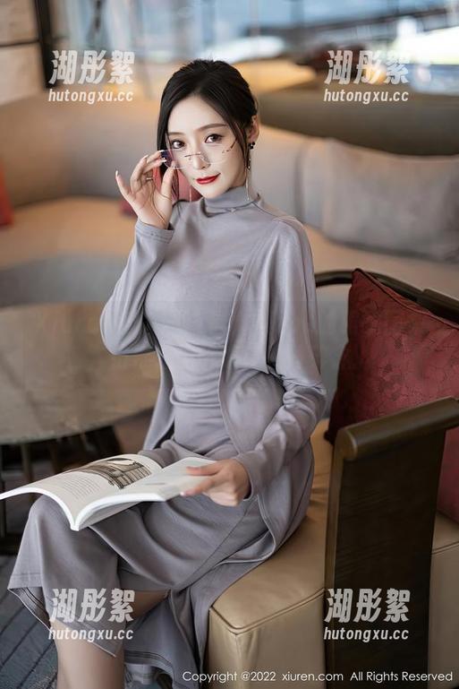 Xiuren秀人网-戴允祺zoe Xiuren秀人网 - 戴允祺zoe的眼镜图集,仿佛在偷听眼镜的碎碎念。