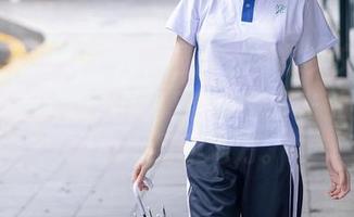 Xiuren秀人网 - 校园风光与林文文yooki的并置——这组写真倒是把眼光引到一个意想不到的地方。