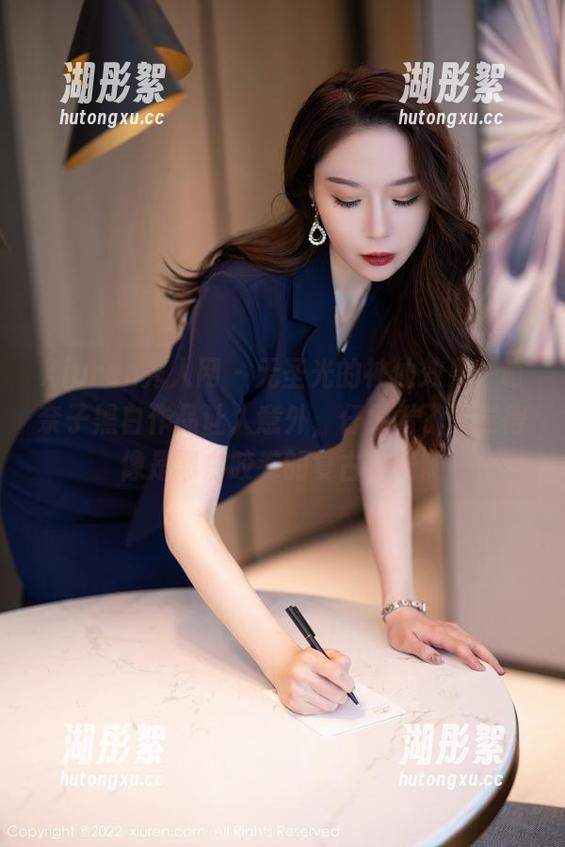 Xiuren秀人网-萌奈子 Xiuren秀人网 - 无圣光的神仙效果,萌奈子黑白作品让人意外,仔细看了又觉得像是黑白胶卷的复古时光。