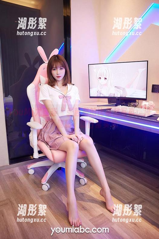 YouMi尤蜜荟 - 张茜茹的比基尼写真：海边“隐秘”的日常实录