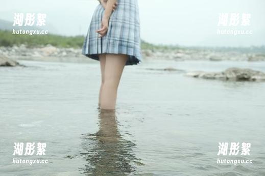 找到eloise软软的纯白气息，图册和原图里都有些微的懵懂。