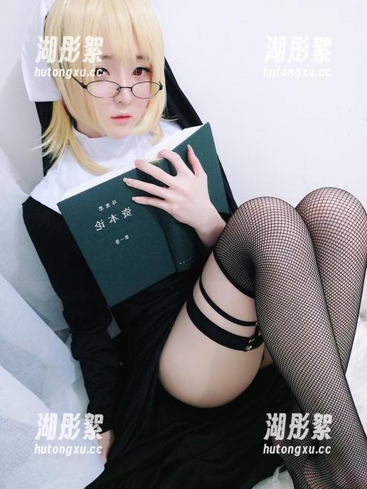 一小央泽全新圣诞套图分享，2020年的礼物，嗯……你懂的。