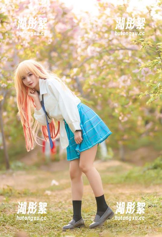 嘻哈校园奶牛：九九八吖精选写真，让你怦然心动！