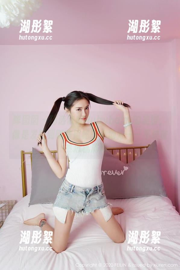 嗲囡囡 - 精选欣欣Rubybaby的美脚，像是发掘到哪些隐秘的小地方——不过依然心机满满。