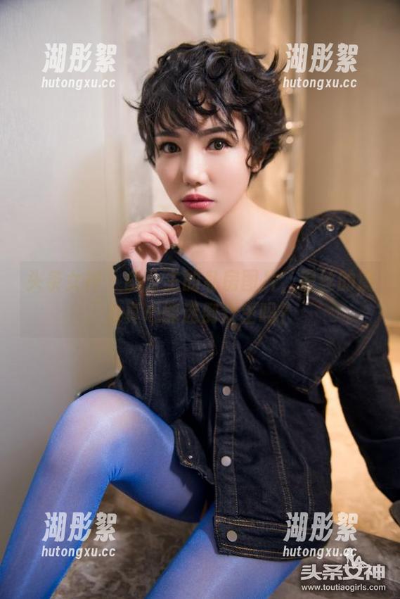 头条女神 - 俞公主的私房图片，黑丝的魔力真心能迷倒众生吗？