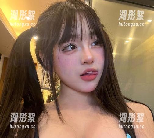 微密圈 - 小优优子定制版：双马尾和图片的奇妙搭配，你准备好接受了吗？