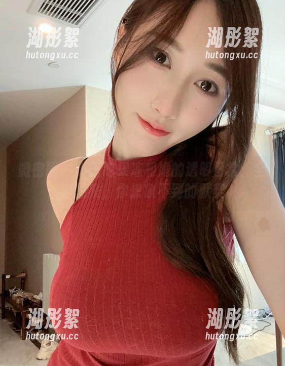 微密圈 - 小玉吃果冻和她的透明日常：全套图集，你想象不到的默契