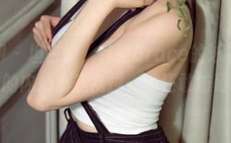 尤果网 - 坦白说，郝晴Grace的泳衣美图让我的内心小鹿乱撞，谁还敢妨碍我？