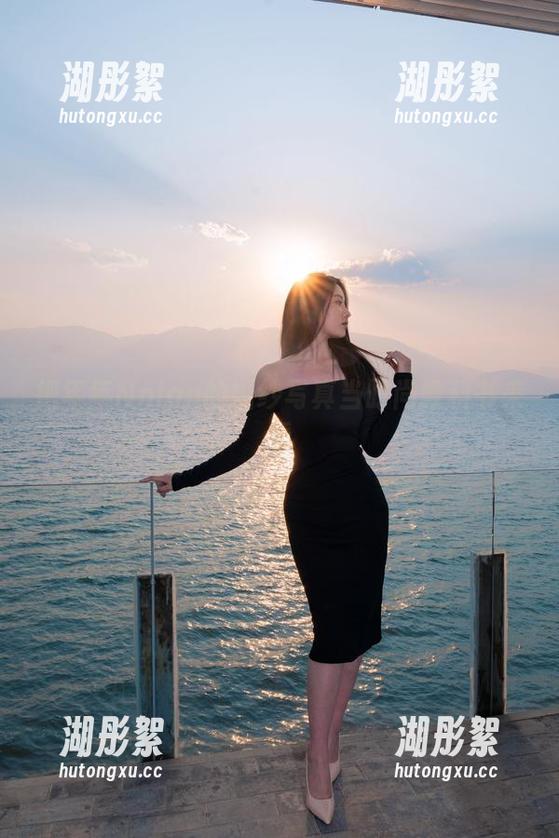 把年年Nnian的婚纱写真当时尚教科书来看