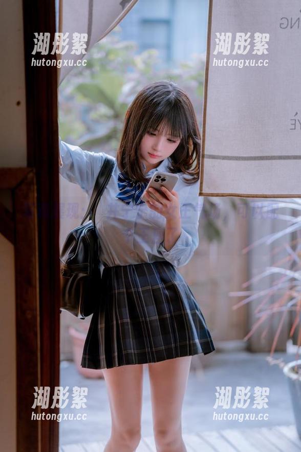 桜井宁宁 写真展现:桜井宁宁的女王气场,可以配个王座了
