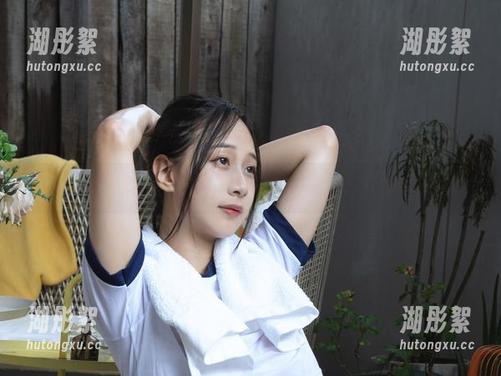 透明套图，浅安安的模特和光影的对话，奇妙又迷人！