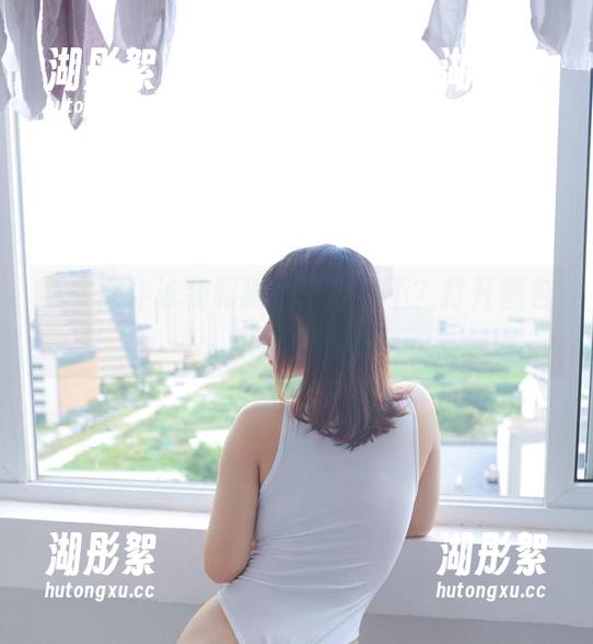 其实女仆泳装和猫九酱更配不？打开图包，一秒入迷！