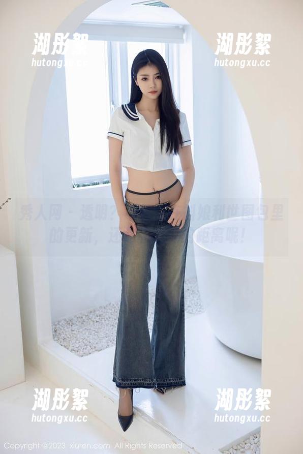 秀人网 - 透明？不只是在抖娘利世图包里的更新，还是和空气的距离呢！