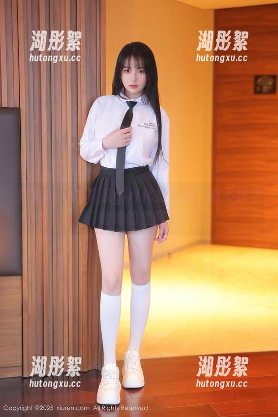 秀人网-拍黄瓜girl 秀人网 - 拍黄瓜girl化身花嫁,谁不想下载她的套图?