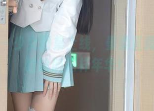 秀人网 - 少女图集上线，曼柔直接带你体验啥叫花样年华！