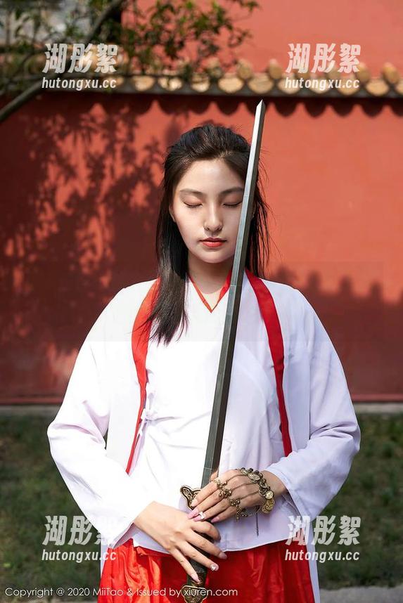 蜜桃社 - 办公室琉璃lily，我的无圣光美图日常，真让人好奇
