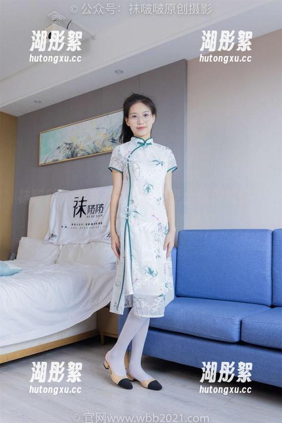 袜啵啵-芝士 袜啵啵 - 最新款高跟鞋,芝士教你如何“优雅滑行”——原图直击