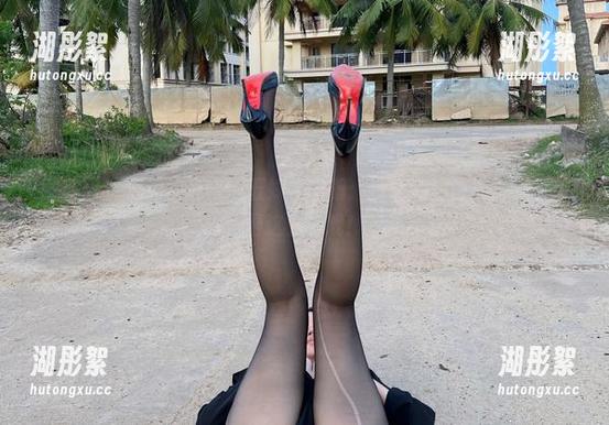 迷人的五姨太 微密圈 - 海边的迷人的五姨太图册:没想到你也能把沙子拍得这么有戏!