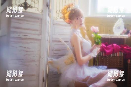 金鱼yui 连衣裙与金鱼yui:私拍中的她,能拥有这样的存在感,我服了。